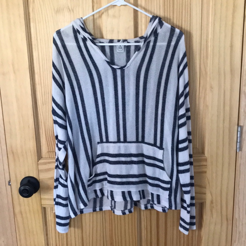 Paper Crane blue and white lightweight pullover. Size medium.